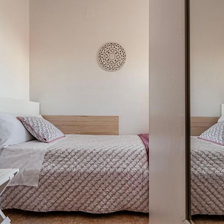 Apartamento Orient En Palamos Tercera Linea De Mar Екстериор снимка